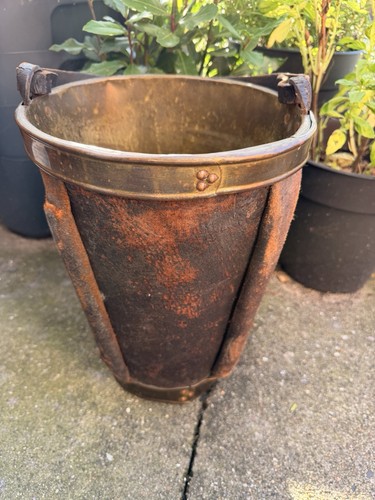 Antiker leder feuereimer - antiker, leder-feuereimer