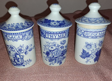 3 Gewürzdosten Spode Blue Room: Portland Vase,  Blue Rose, Geranium. Höhe 8 cm