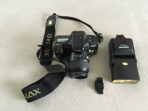 Minolta dynax 303si - dynax, mit