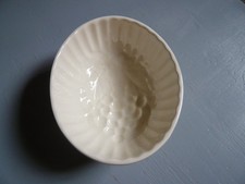 Puddingform Traubenmotiv