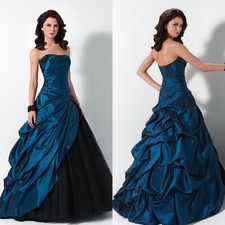 Gotische Vintage Brautkleider ärmellos eine Linie Satin Spitze Kirche Tulle