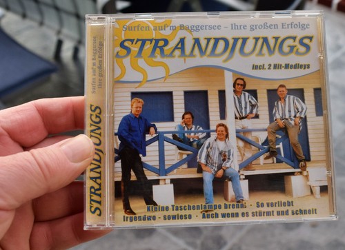 Strandjungs surfen auf m - -surfen, auf'm