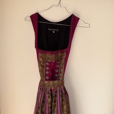 Bayerisches dirndl - bayerisches,