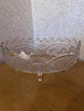 Vintage Zajecar Kristall geätzte ovale Schüssel auf Sockel, Top-Vitrinenobjekt