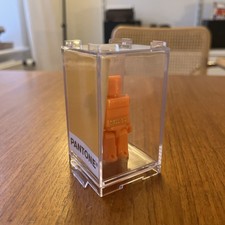 Medicom Kubrick x Pantone