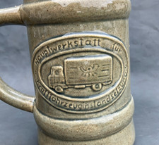 original DDR Bierkrug Humpen Steingut Werkstatt KFZ W50 LKW Post Erfurt 4115-10