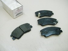 MITSUBISHI Delica L 300 Pajero Triton  Bremsbeläge Bremsen VORNE  MZ690334 OVP