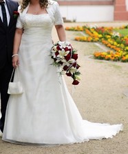 Brautkleid mit Schleppe A-Linie + Bolero Gr. 44 + Reifrock + Tasche ivory weiß 