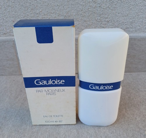 Gauloise par molyneux - par, paris