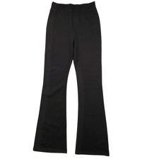 Base Level Yallie Damen