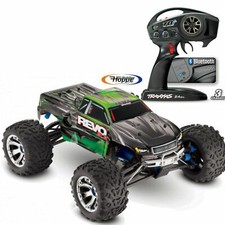 Traxxas # Revo Grün RTR 3.3R