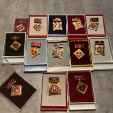 13x DDR Orden, Medaille
