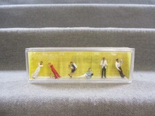 Preiser Spur H0 0111 Figuren "Kellner und Partygäste" in OVP