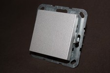 Gira System 55 Taster mit Wippe in Alu Aluminium