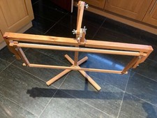 Holzbodenständer