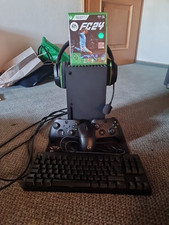 Xbox Series S, 2 Controller,FC 24, Hadset, Maus Und Tastatur (Logitech) ,Mauspad