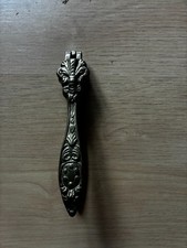 Alter Nussknacker aus Messing mit Verzierungen (Barock) Messingnussknacker