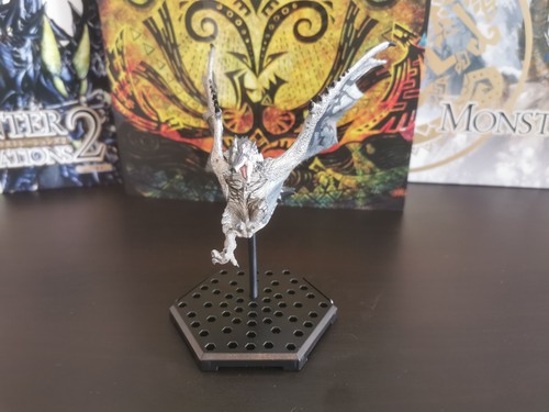 Silver rathalos monster - silver,