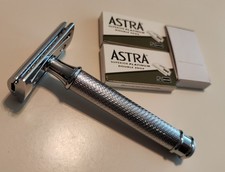 Rasierhobel mit 15 Klingen