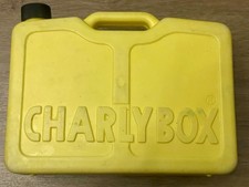 Charly Box für Hunde - Futter- und Wasserbox, Transport, Napf