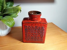 CARSTENS Tönnieshof rote Keramikvase, Manila, Relief, 60/70er Jahre Modell 15/18