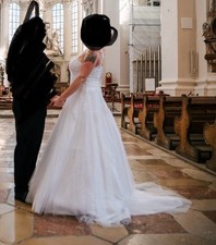 Brautkleid mit Reifrock und Schleppe Gr. 38