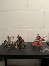 SCHLEICH® / Ritter / Figuren / 6 Stück / 3 Reiter / 3 Kämpfer / Gemischt