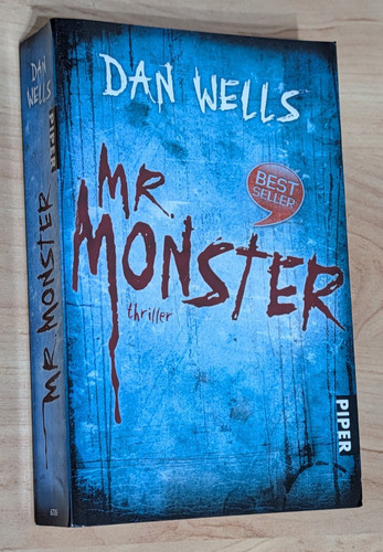 Monster dan wells - monster,