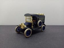 ERTL 1913 Ford Model T Van