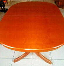 Esstisch + ausziehbar + 128 cm + 175 cm + Holz + edel + Massivholz + Nußbaum