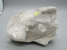 TOP  Quarz (Doppelender) Calcit Albit auf Marmor Carrara Italien