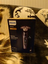 Philips Elektrorasierer i9000