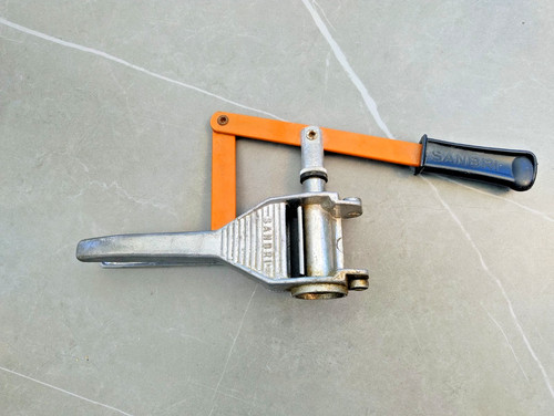 Französischer sanbri hand - französischer,