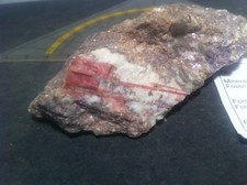 120g Robbelit Turmalin rot