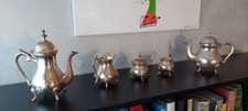 Tee-/Kaffeeservice 5-teilig, versilbert, Jugendstil, Teile aus ca. 1900 - 1910