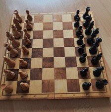 Vintage/Antik * Schachspiel * Holz * klappbarer Koffer