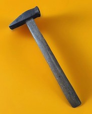 Alter geschmiedeter Hammer