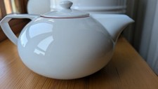 Teekanne Friesland Serie "Ecco" weißes Porzellan