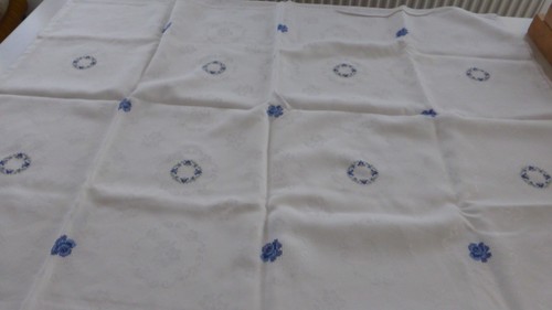 Handgestickte tischdecke - handgestickte,