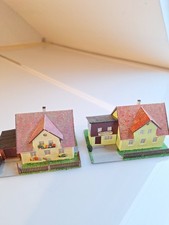 Modelleisenbahn, H0, DDR,  Auhagen,  Modell " 3 ländl. Wohnhäuser "  2 Von 3 
