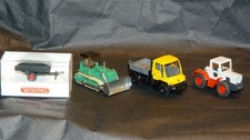 Wiking 1:87 - Konvolut: 4 Fahrzeuge (Unimog, MB-trac, Raupe, Anhänger)