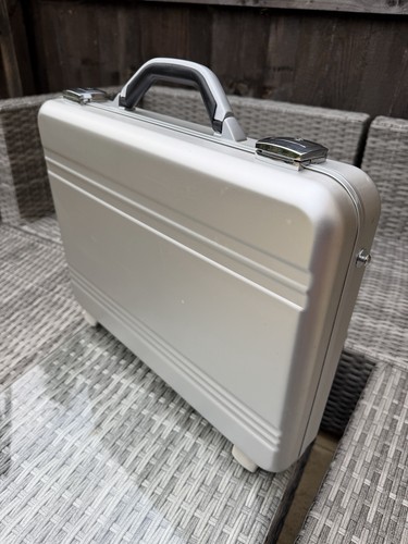 Alienware aluminium silber - aluminium,