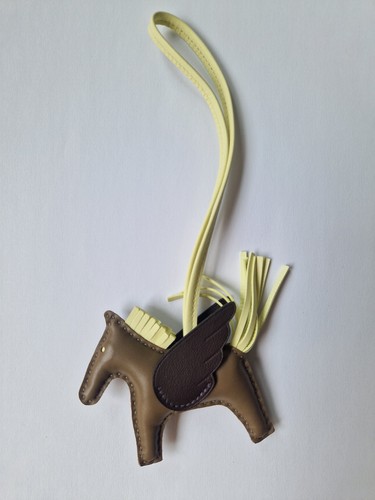 Gri charm - gri, hermès