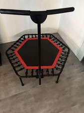 Jumping Fitness Trampolin mit Griff