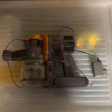 Dyson DC16