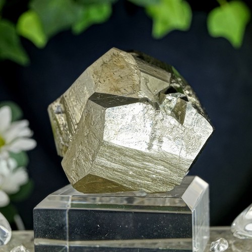Pyrit stufe cluster - a, 52