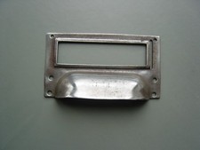 Etikettenrahmen mit Muschelgriff in Eisen blank / rost antik auf alt gearbeitet