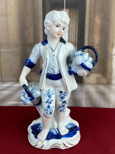 Figur aus porzellan teils - figur,