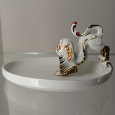 Figur Groteske Greif Drachenfigur auf Schale Rosenthal Künstlerporzellan Hans Kü