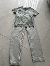 H&M Kinder Junge Pyjama Gr. 122/128 Grün